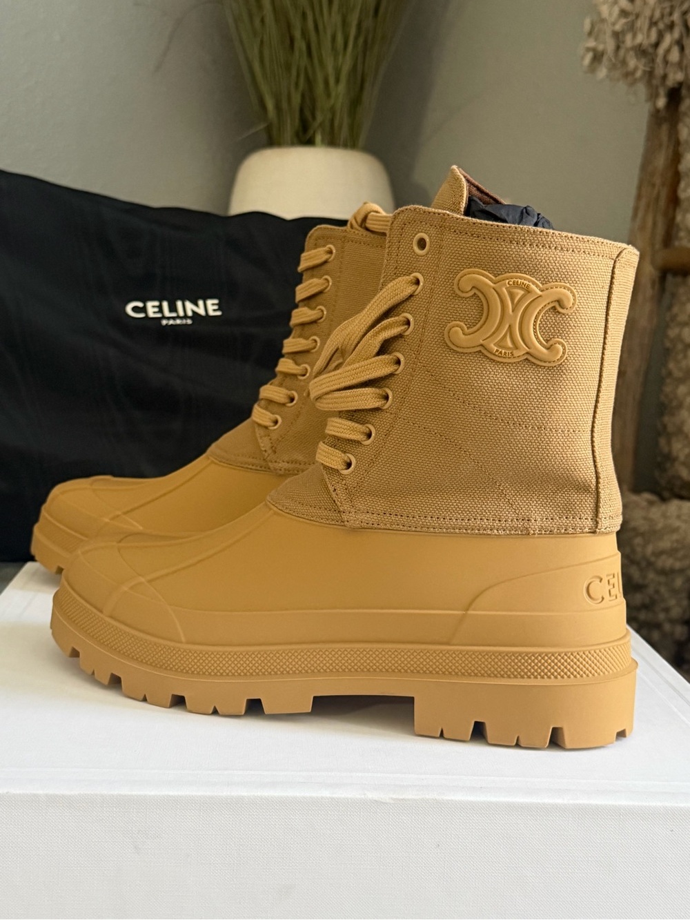 Celine Women's Yosemite Canvass Triomphe 30 Lace-Up Boot in Caramel - 39
